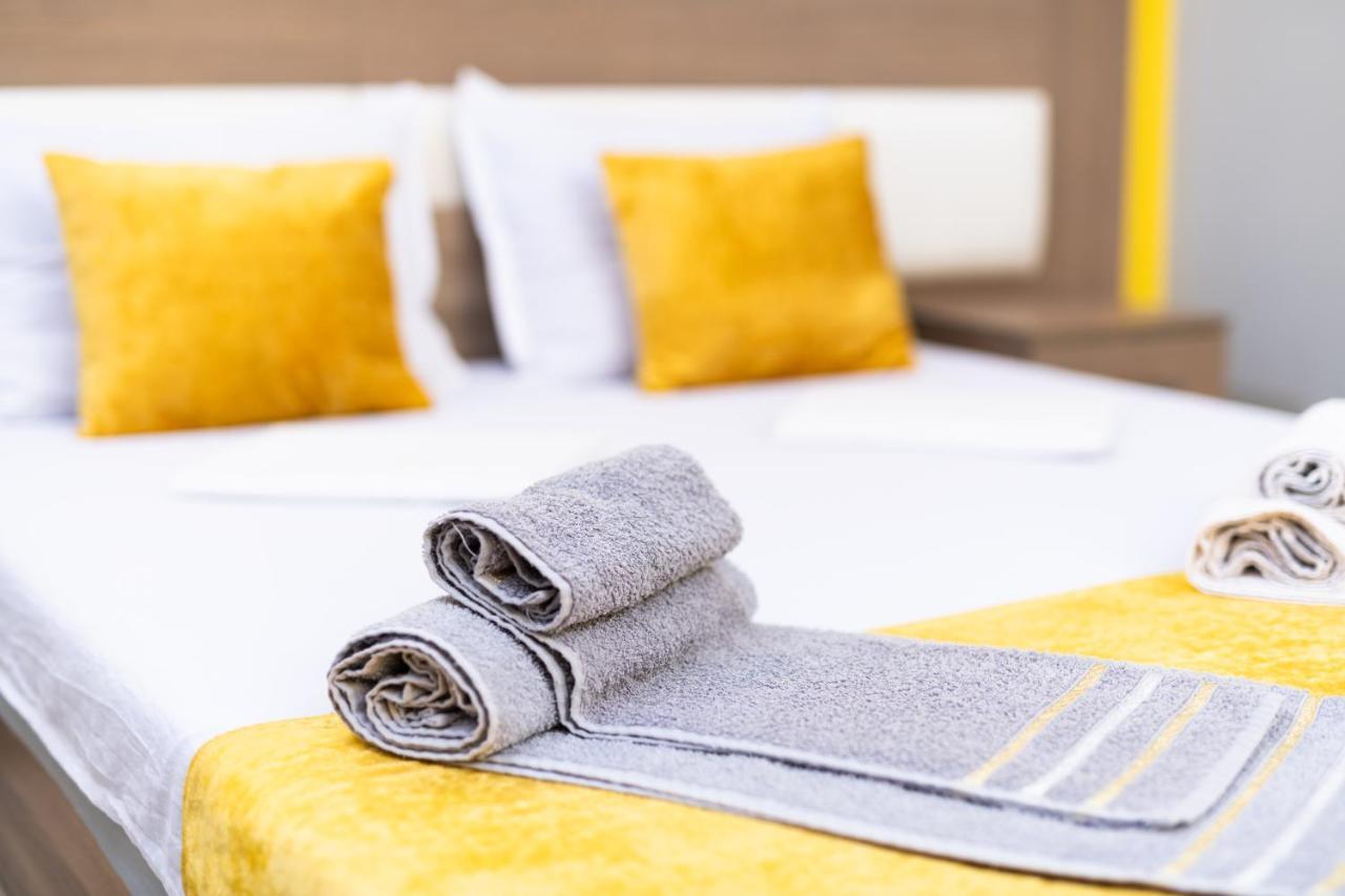Modern Studios - Meters Away From The Beach เปาโมเรีย ภายนอก รูปภาพ