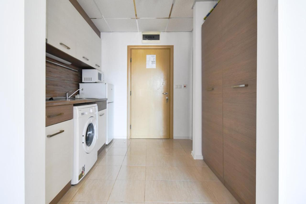 Modern Studios - Meters Away From The Beach เปาโมเรีย ภายนอก รูปภาพ