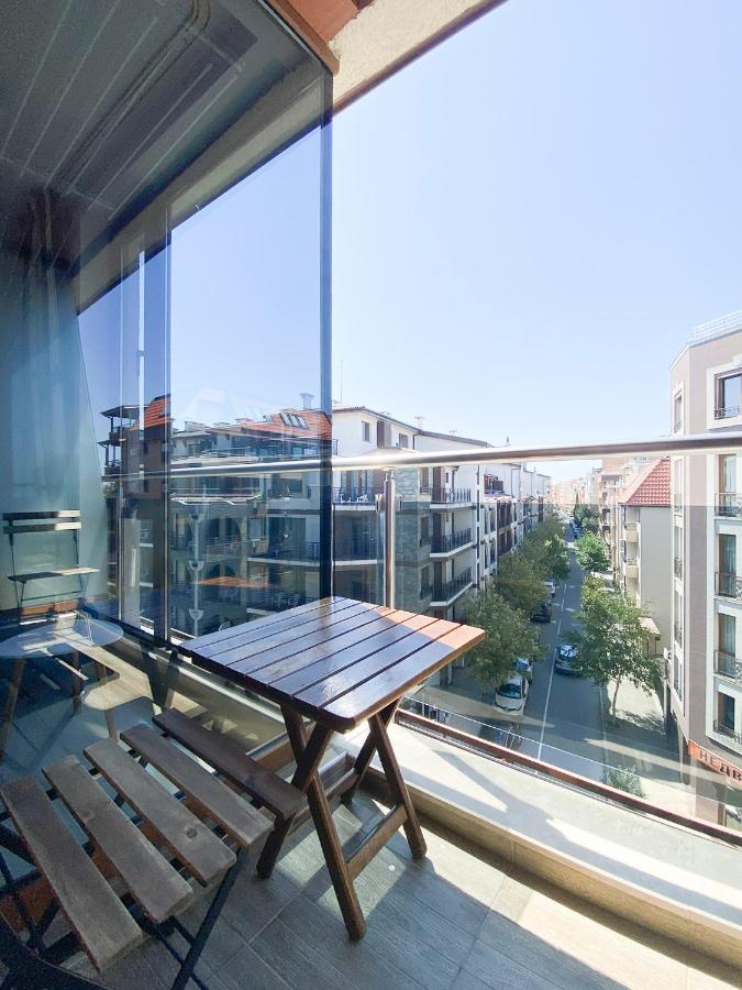 Modern Studios - Meters Away From The Beach เปาโมเรีย ภายนอก รูปภาพ